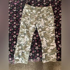 Camo cargo pants. size 13/14